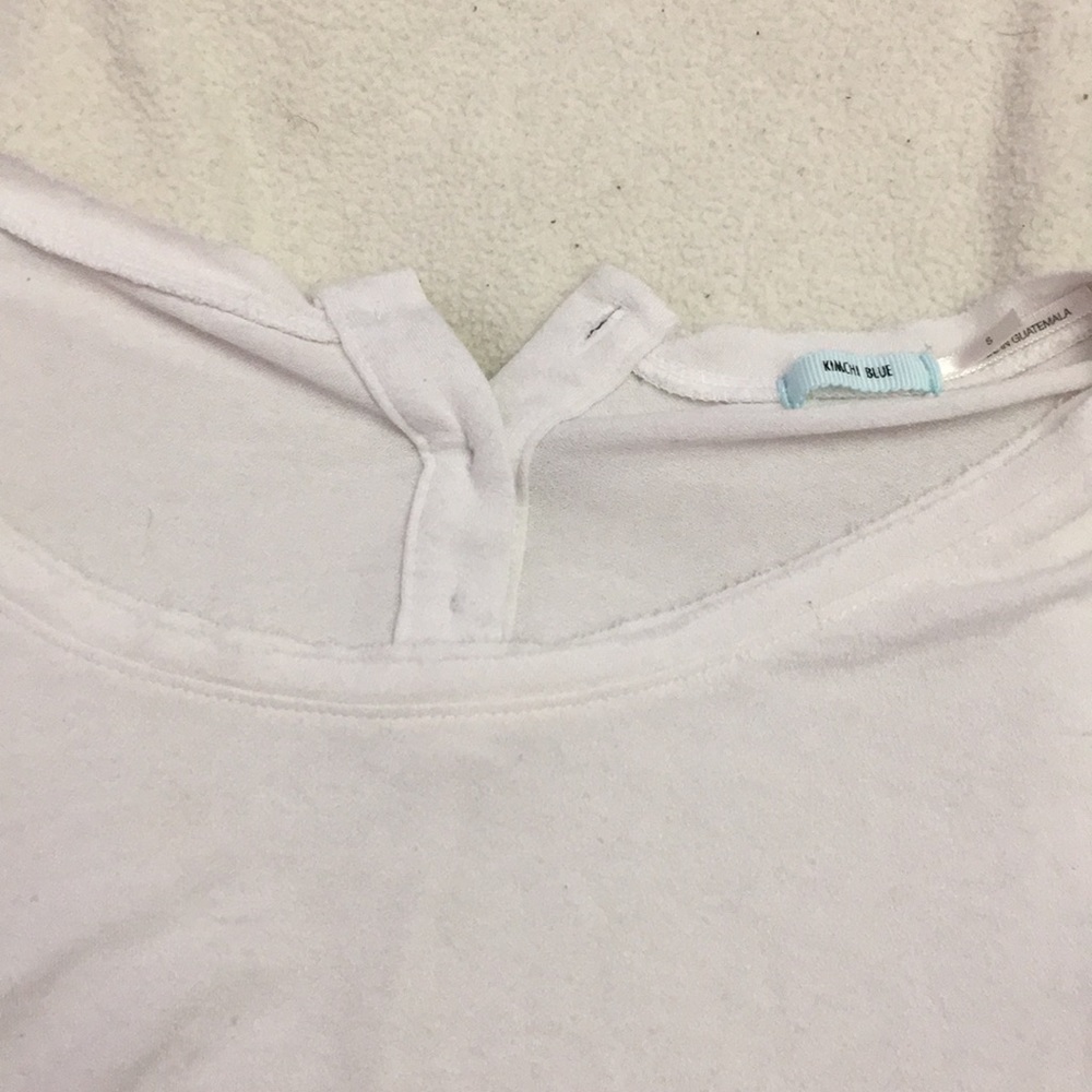 Distressed top - Picture 3 of 4
